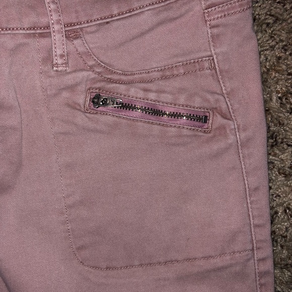 Pink Hollister Jeans with rips - Picture 4 of 5